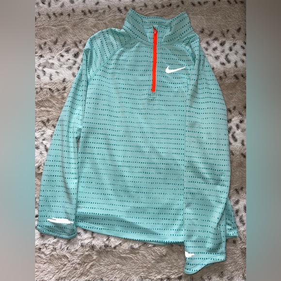 Nike Dri Fit Half Zip Jacket - Picture 2 of 2